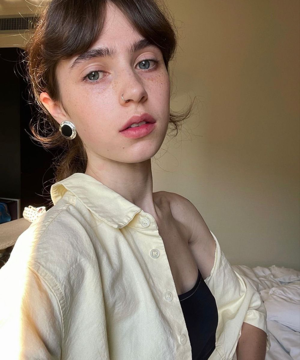 alicentsling's tweet photo. you ever see a woman so beautiful it makes you want to kys https://t.co/aKftarwGos