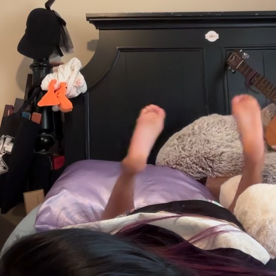 ilovefishfeet's tweet image. Everything happens for a reason, and season 4 ended so that we could get more Angelina feet as fast as possible. I firmly believe that we would have gotten 42 days if Angelina was there. #fishtanklive