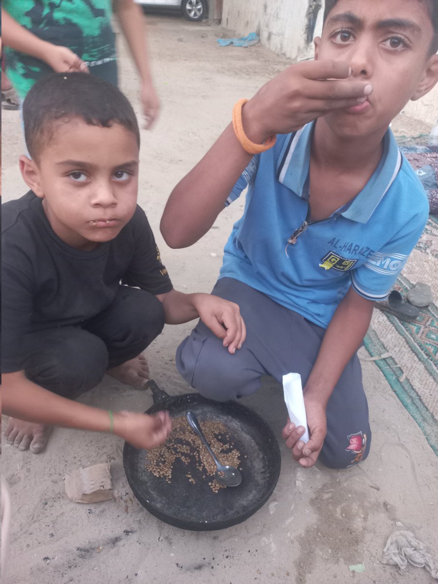 💔💔💔💔💔😭😭😭Please help me, my children are dying of hunger. Oh God, enough pain for my children. My heart can't bear the pain.