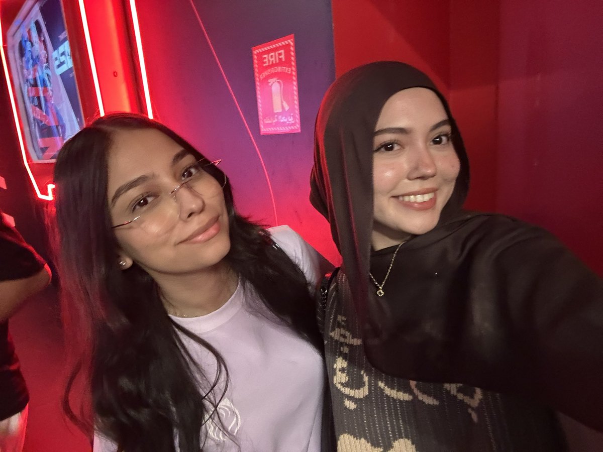 the cutest 😘 <a href="/sidsity/">sadeel</a>