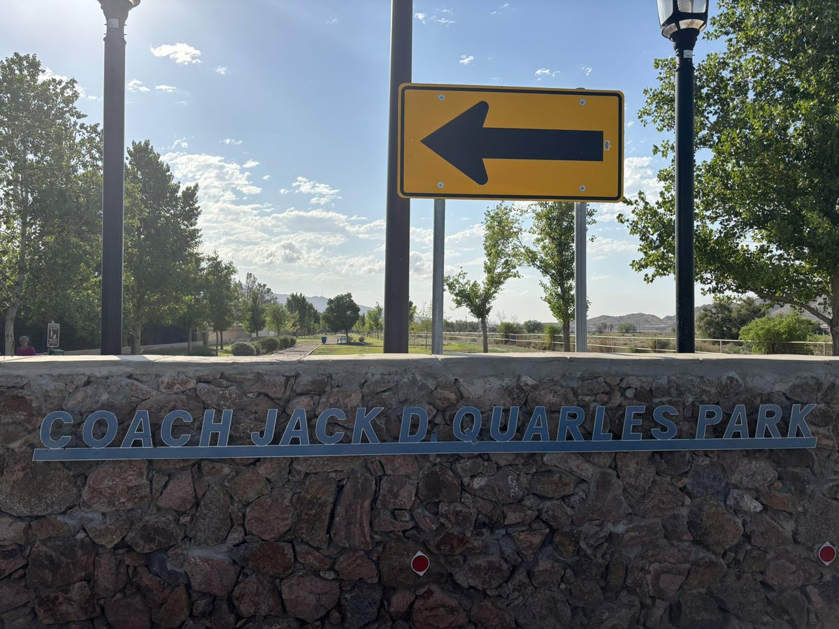 RepChavez's tweet photo. We kicked off Saturday morning at Coach Jack Quarles Park for our 2nd Connected Communities event! It’s important to meet people where they’re at and strengthen the connections that make D1 special. Big thanks to Zach White Neighborhood Association! 👀 Next up: Montoya Heights! https://t.co/zO3OH0Zxks