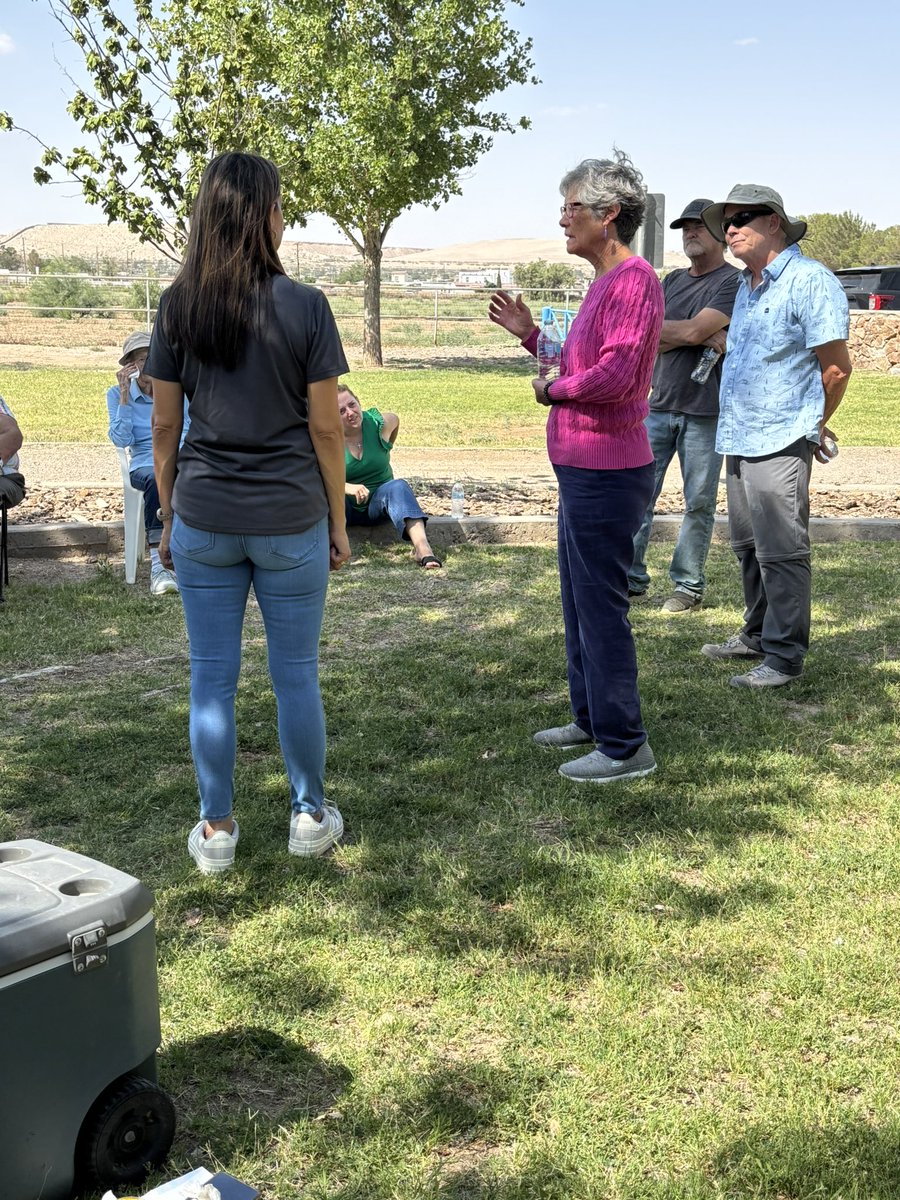 RepChavez's tweet photo. We kicked off Saturday morning at Coach Jack Quarles Park for our 2nd Connected Communities event! It’s important to meet people where they’re at and strengthen the connections that make D1 special. Big thanks to Zach White Neighborhood Association! 👀 Next up: Montoya Heights! https://t.co/zO3OH0Zxks