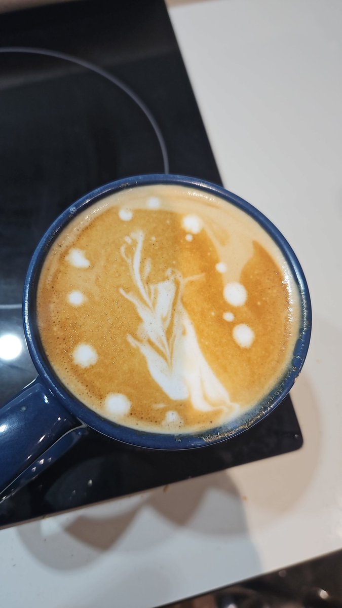 BoydMiller's tweet photo. @lumenfIowers What do you see here? https://t.co/uRMMMl5gQW