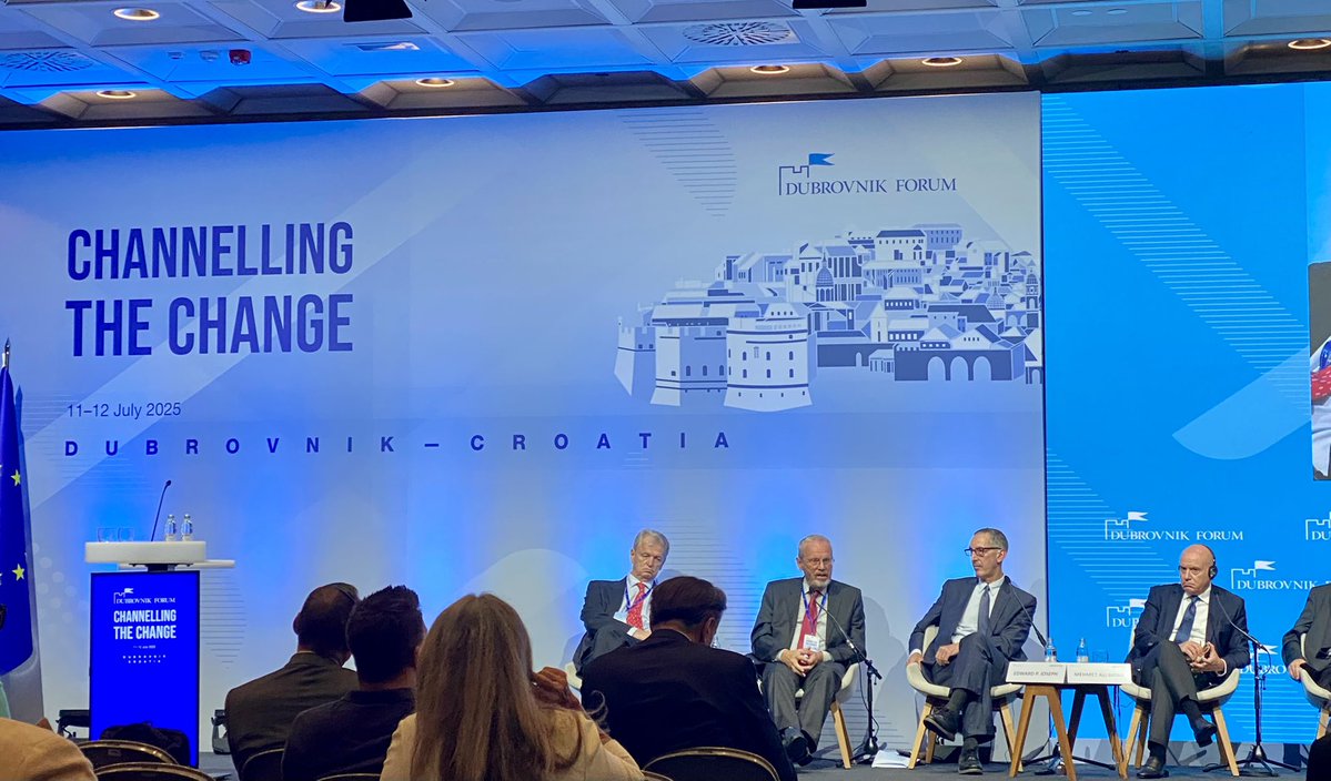 “Croatia saved the face of Europe.” - Mehmet Ali Bayar, foreign policy advisor to late 🇹🇷 President Süleyman #Demirel, on the Split Declaration &amp; #OperationStorm, #Croatia’s help to save #Bihać, #BosniaAndHerzegovina &amp; achieve the #Dayton Accords in 1995. #DubrovnikForum2025