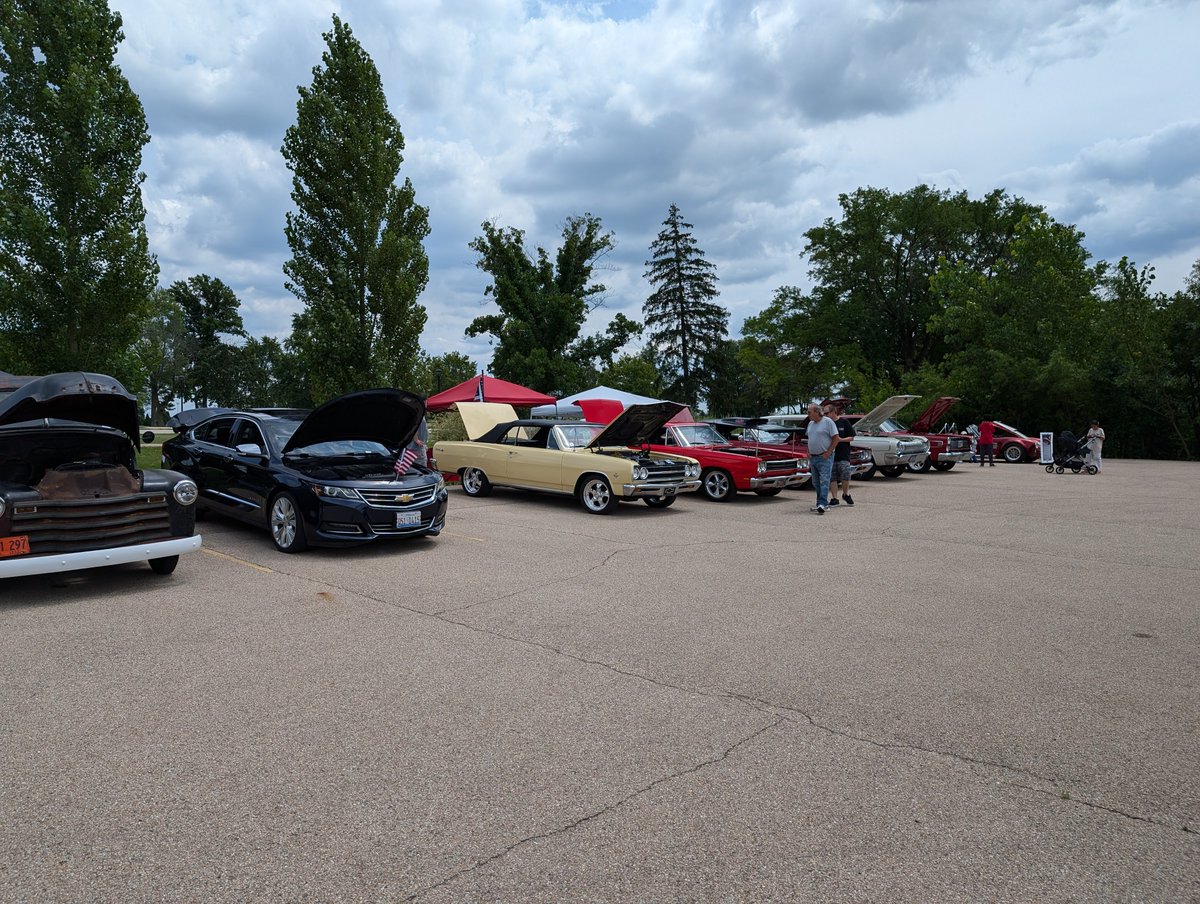 🚗 Enter your ride in Abbey Farms’ 3rd Annual Car Show — Sat, July 26 | 10am–3pm!
💰 $20 per vehicle | 🎖 First 100 get dash plaques
🔗 tinyurl.com/evnh244d
🎉 FREE to attend
🍔 Food + 🛍 store open + 🍓 fresh produce
📍 2855 Hart Rd, Aurora
#AbbeyFarmsIL #CarShow
