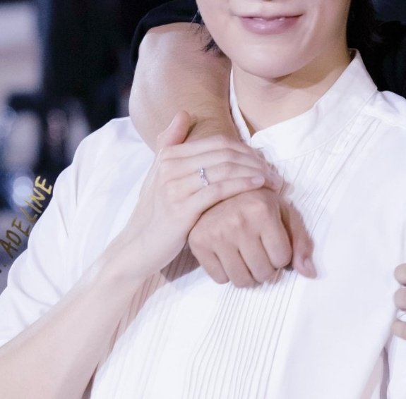 THE DIFFERENCE!!😩😩😩😩