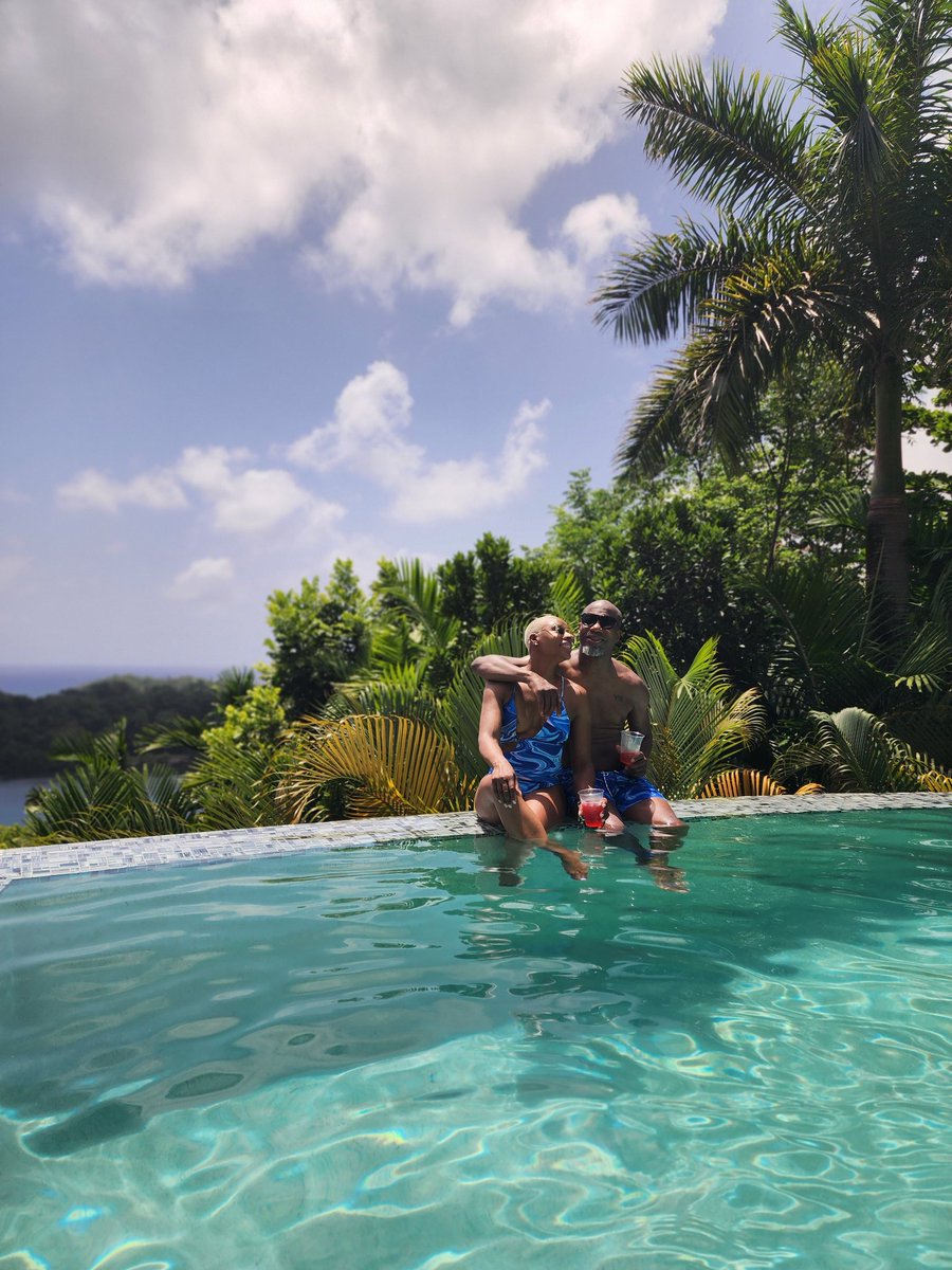 L.A.T.E.L.Y
#Bae #vacation #couples