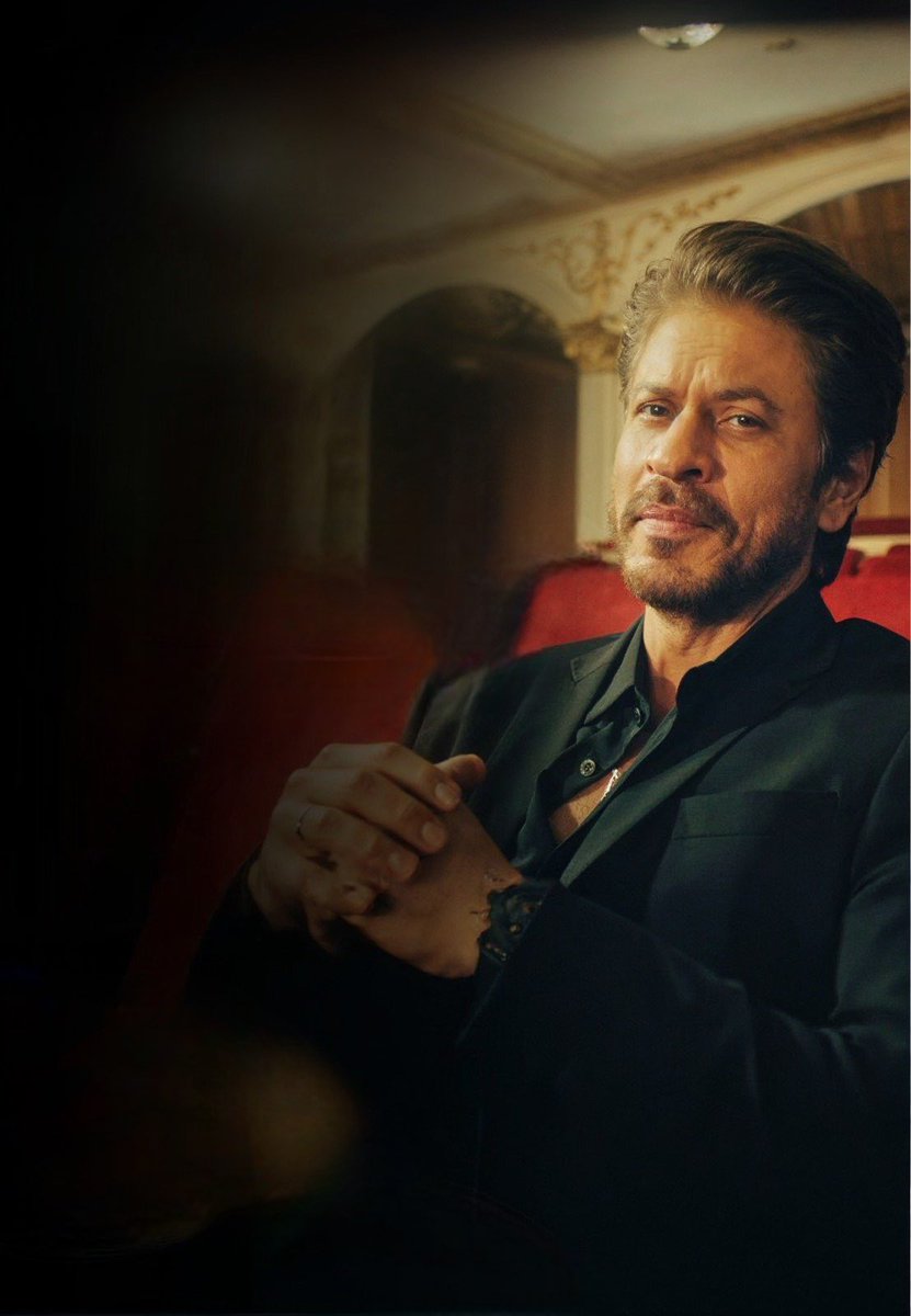 King Shah Rukh Khan from latest Rohan Corporation advert ❤️

#ShahRukhKhan #SRK #TeamShahRukhKhan