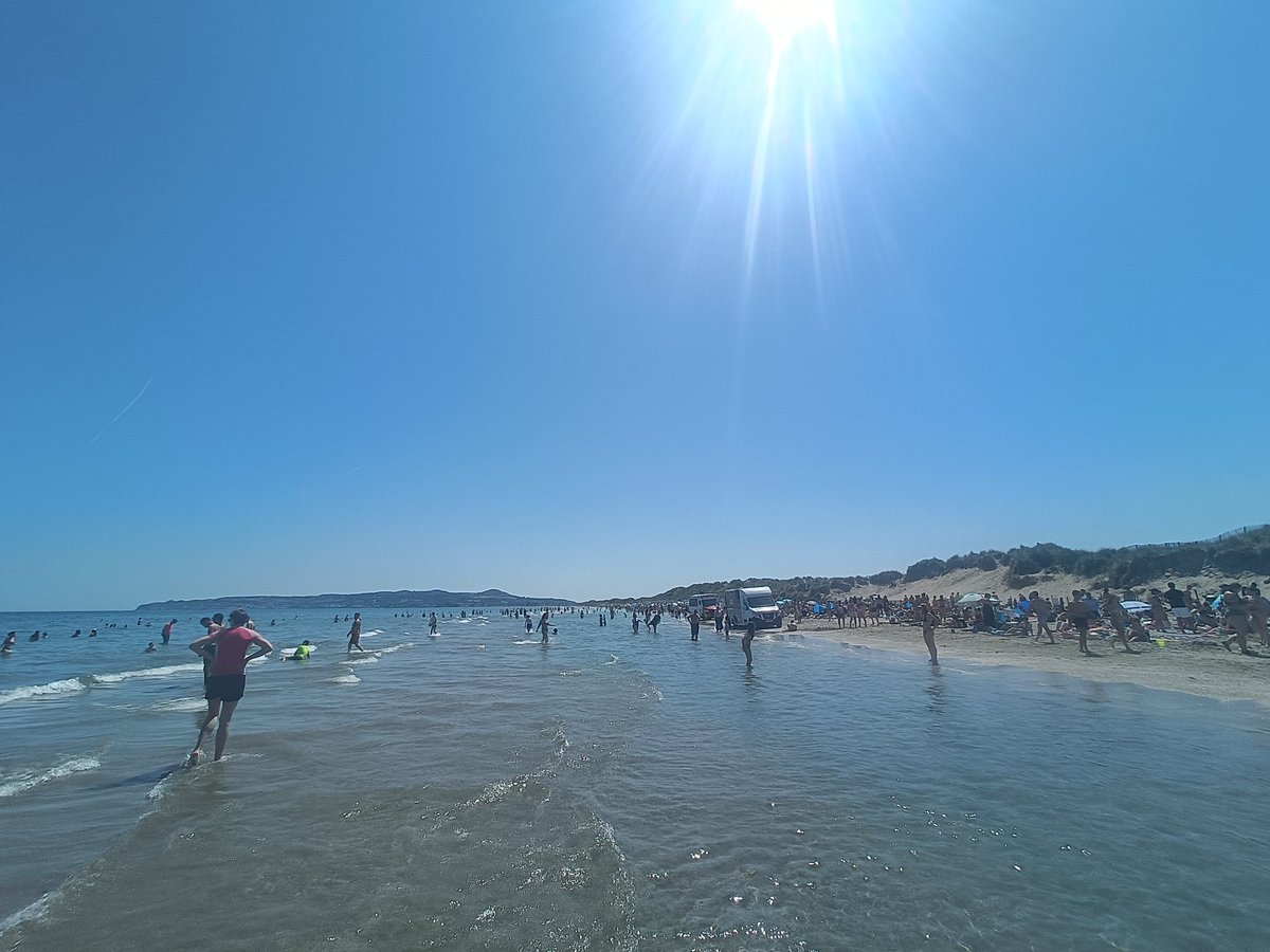 err_409's tweet image. The type of yellow weather warning we're happy to welcome..
for now anyway! #Portmarnock ☀️⛱️