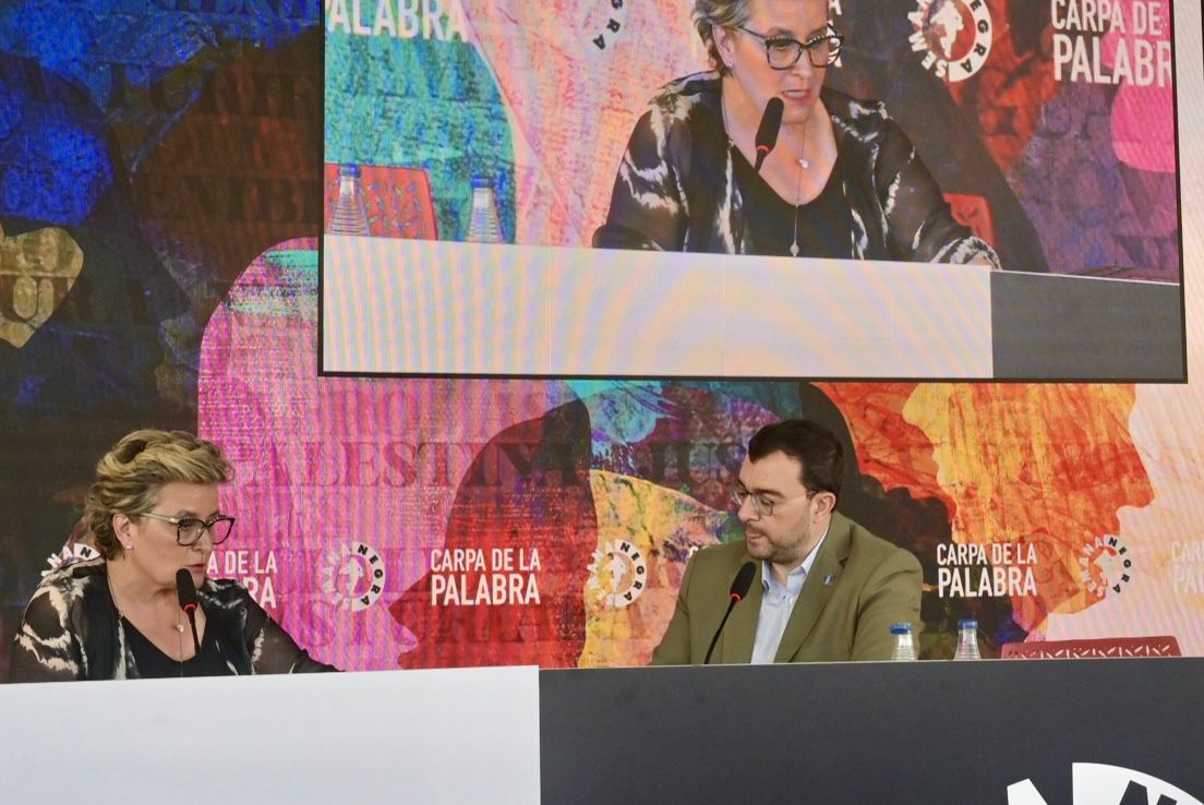 snegra's tweet image. Charlamos con Adrián Barbón.
Conversación moderada por Almudena Iglesias.
Palabra pública, reflexión compartida.
#SemanaNegra2025 #AdriánBarbón #Gijón