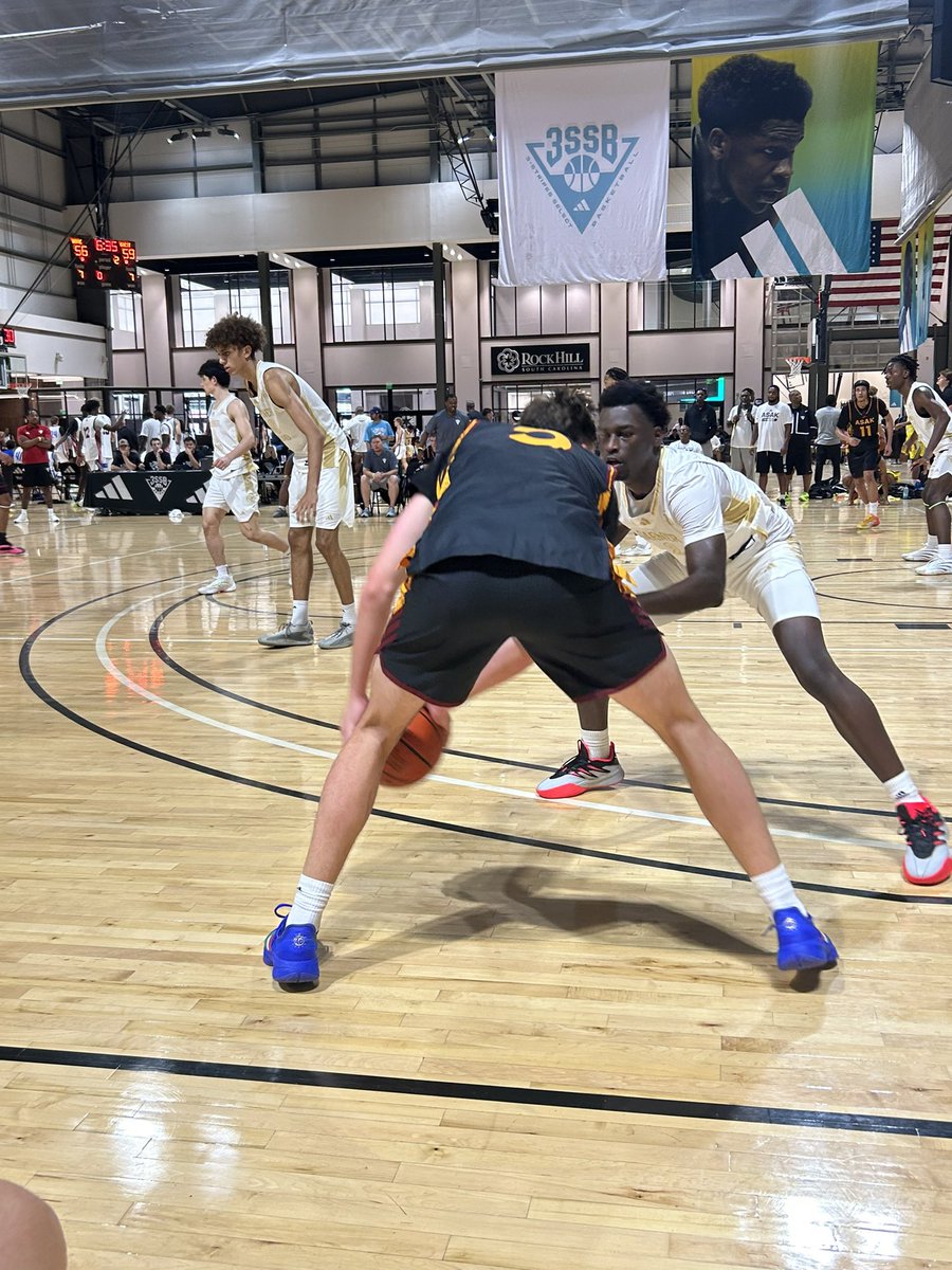 Cody Thomas (@cody_thom33) on Twitter photo Final | 17U 3SSB <a href="/3SSBCircuit/">3Stripes Select Basketball</a>
ASAK Elite (<a href="/ASAKELITE/">ASAK Elite 3SSB</a>) 72 – Garner Road (<a href="/GRoadBBallGR/">Garner Road Basketball Club - Grassroots</a>)
📍 Palmetto Championship – Rock Hill, SC
This one was a battle from start to finish, but ASAK Elite came out on top behind elite 3-point firepower from Bo Ogden and Billy “Blanco” White III — Final | 17U 3SSB <a href="/3SSBCircuit/">3Stripes Select Basketball</a>
ASAK Elite (<a href="/ASAKELITE/">ASAK Elite 3SSB</a>) 72 – Garner Road (<a href="/GRoadBBallGR/">Garner Road Basketball Club - Grassroots</a>)
📍 Palmetto Championship – Rock Hill, SC
This one was a battle from start to finish, but ASAK Elite came out on top behind elite 3-point firepower from Bo Ogden and Billy “Blanco” White III —