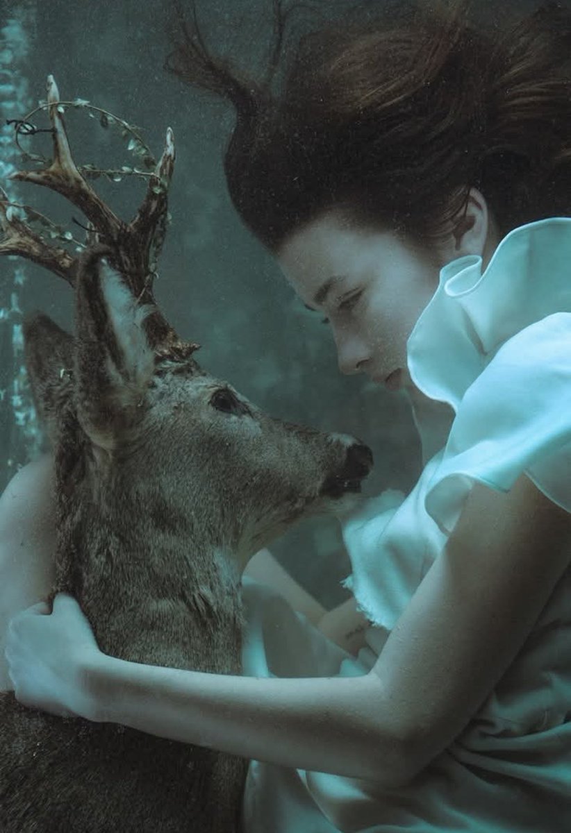 ~~&amp;... La fotografía como vehículo de expresión. 

© Mira Nedyalkova