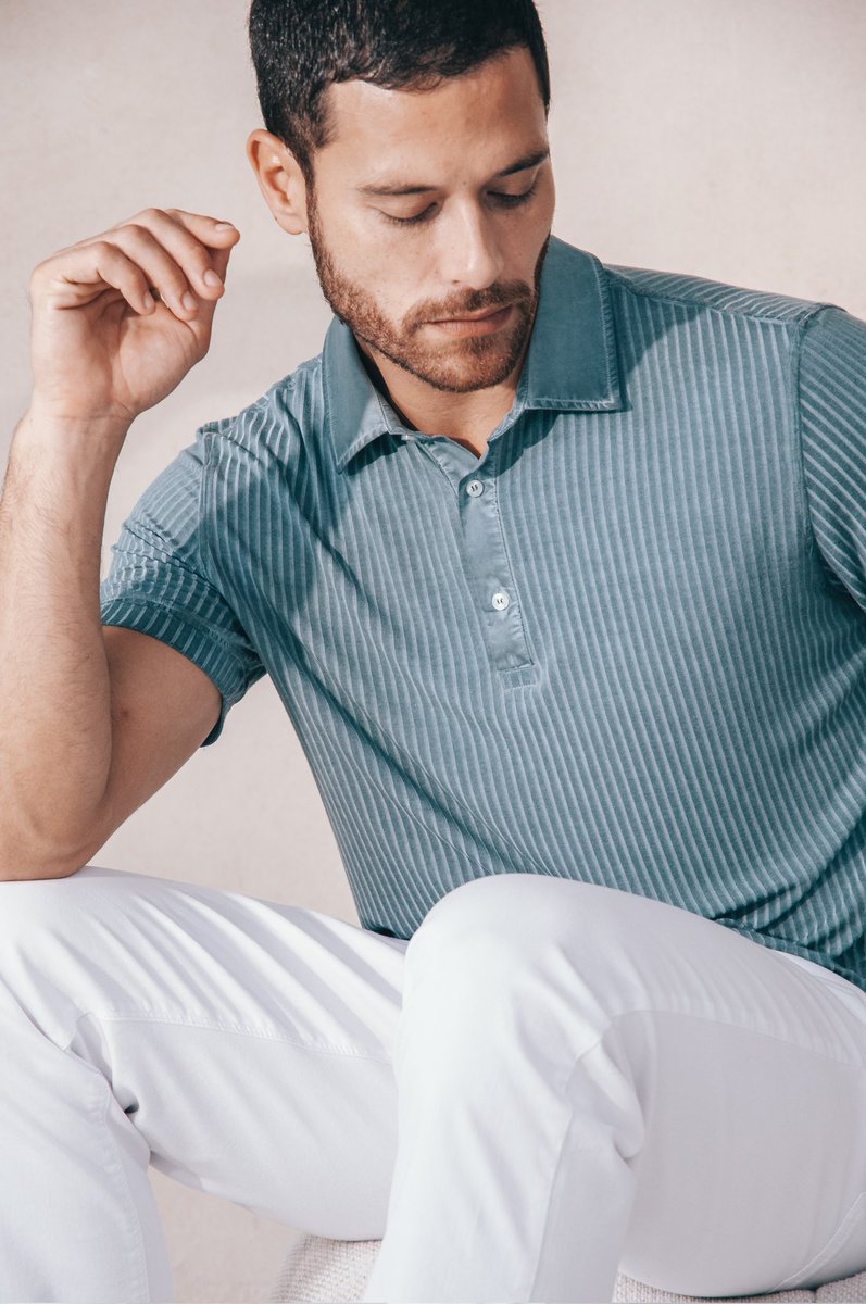 Walk into summer like you own it—ribbed texture, tailored fit, pure confidence.
.
.
#smartcasual #WardrobeStaples #TimelessStyle #fashionpost #mensfashion #poloshirt #polo
.
Shop now: tinyurl.com/5eev8akv