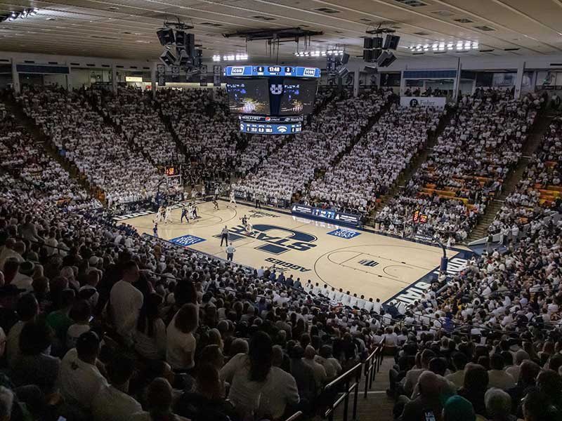 Smith Spectrum

Location- Logan, Utah
School- Utah State
Capacity- 10,270
Opened- 1970

What are your thoughts on Smith Spectrum? What's your all-time favorite game that took place there?

Rate it on a scale of 1-10