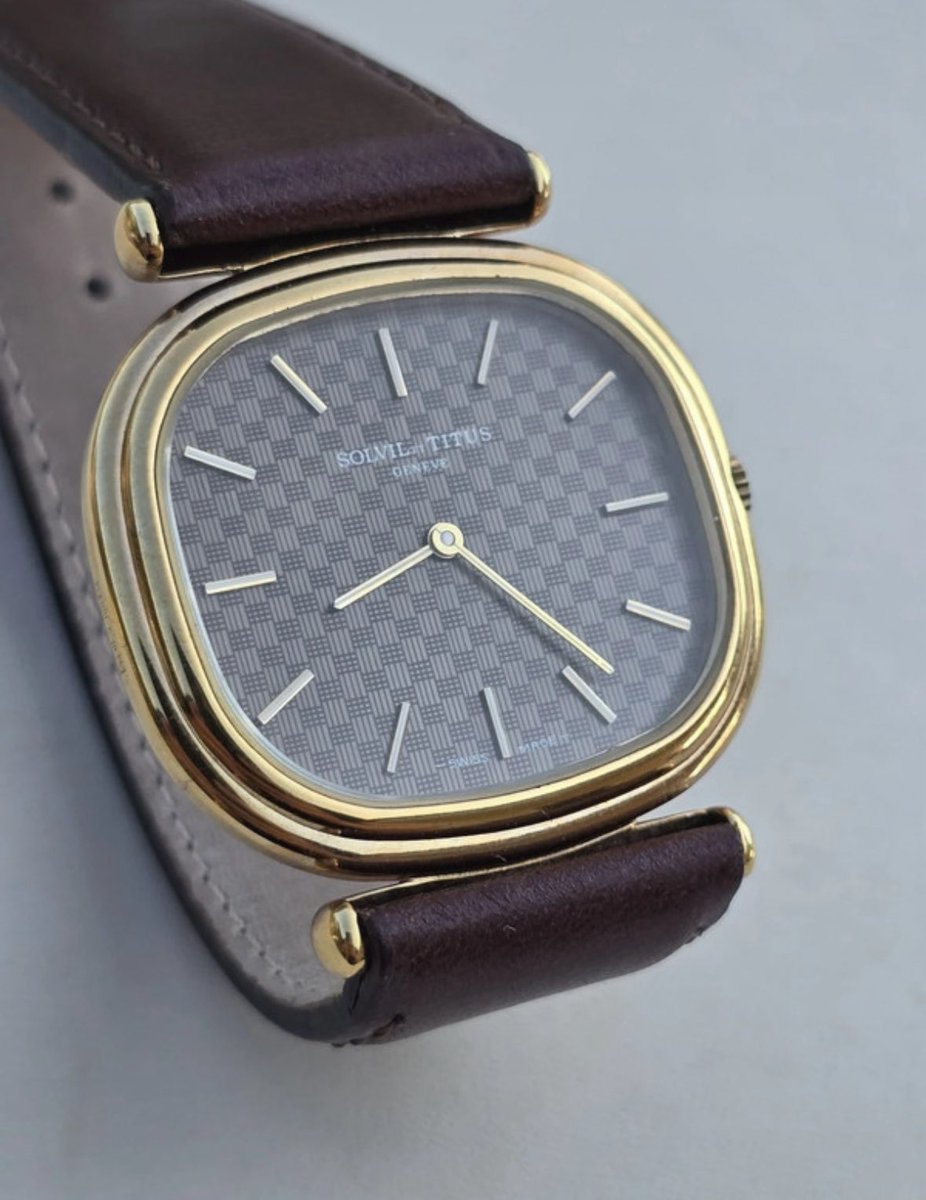 Thewatchoniste tweet media