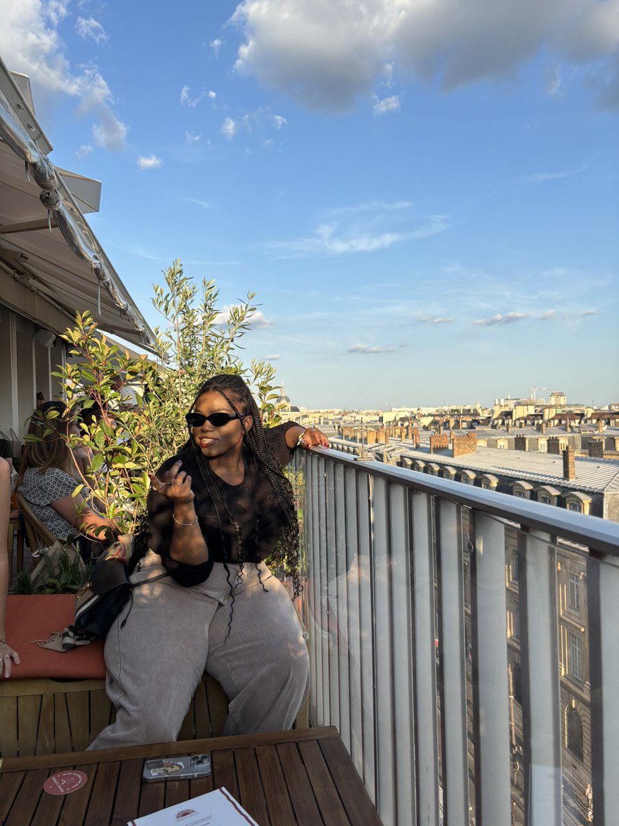 juliesundanckid's tweet photo. No tea to report, just the sweet realization that we can feel at home with #zeudiners anywhere in the world :) https://t.co/zeqow4CEm0