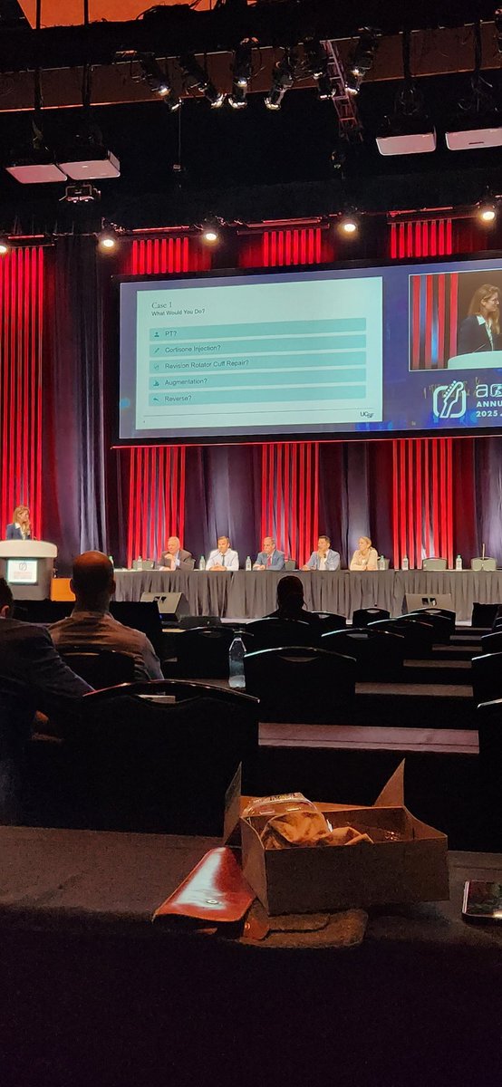 RJuddRobinsMD's tweet image. Debating when, how, and why to surgically treat rotator cuff injury and pathology at #AOSSM25 @aossm1972 #savetheshoulder