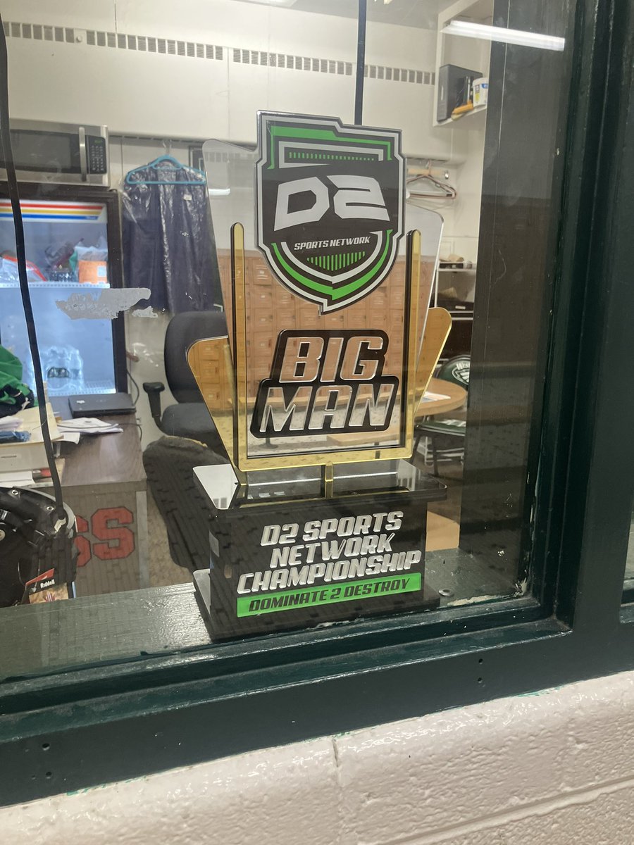 CoachKnowsBest's tweet image. Congrats to West Deptford Chain Gang on Defending the Home Turf and winning the D2 - WD Showcase Big Man Competition.

They won Team Bench Press, Obstacle Course, Tire Flip, and 1V1’s, 2nd in Tug of War!!!

Congrats Big Boys!!! 💚 

Congrats @charlesIVWD on being named MVP!!