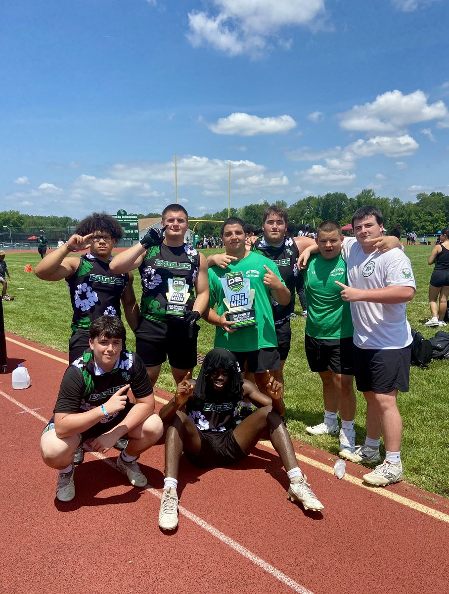 CoachKnowsBest's tweet image. Congrats to West Deptford Chain Gang on Defending the Home Turf and winning the D2 - WD Showcase Big Man Competition.

They won Team Bench Press, Obstacle Course, Tire Flip, and 1V1’s, 2nd in Tug of War!!!

Congrats Big Boys!!! 💚 

Congrats @charlesIVWD on being named MVP!!