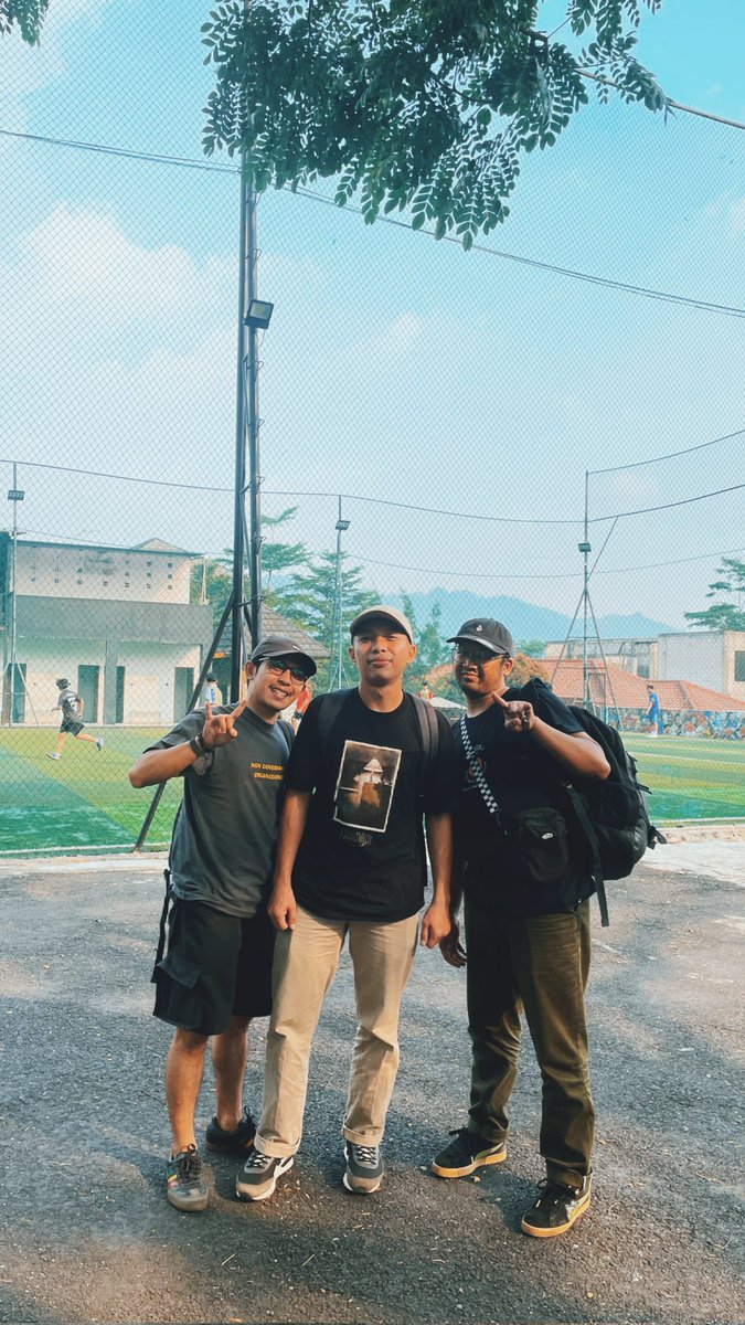 the bullshxxxt tweet media