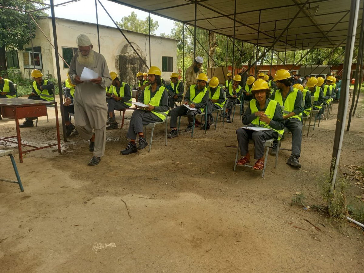 Pakistan Poverty Alleviation Fund (@ppafofficial) on Twitter photo 🔧 Under #LACIPII funded by , <a href="/KfW_int/">KfW</a>, led by #PPAF a 3-month Heavy Machinery Training wrapped up at NLC Mandra 👷♂️
30 youth trained for jobs in 🚧 construction & logistics. Together we are boosting livelihoods & local economy
🇩🇪🤝🇵🇰 <a href="/KfW_Islamabad/">KfW Office Islamabad</a> <a href="/BMZ_Bund/">Bundesentwicklungsministerium</a> <a href="/GovtofPakistan/">Government of Pakistan</a> 🔧 Under #LACIPII funded by , <a href="/KfW_int/">KfW</a>, led by #PPAF a 3-month Heavy Machinery Training wrapped up at NLC Mandra 👷♂️
30 youth trained for jobs in 🚧 construction & logistics. Together we are boosting livelihoods & local economy
🇩🇪🤝🇵🇰 <a href="/KfW_Islamabad/">KfW Office Islamabad</a> <a href="/BMZ_Bund/">Bundesentwicklungsministerium</a> <a href="/GovtofPakistan/">Government of Pakistan</a>