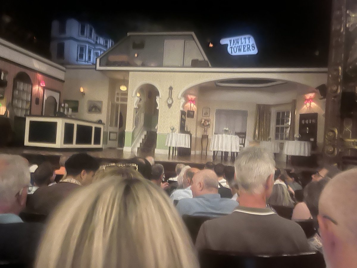 matthewsyed's tweet image. Third time at Fawlty Towers. Terrific play by a bona fide comic genius @JohnCleese