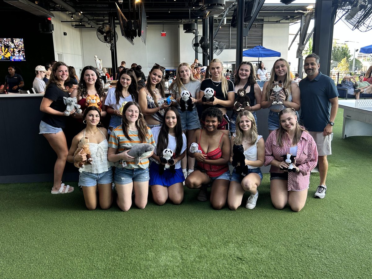 Solar Black 07/06G (@solar06g) on Twitter photo 24-25 (the last hoorah) was indeed a special one. Witnessed this group of determined young women really lock in with a shared goal in mind. And the results came. And the recognition came. And the commitments came. Now a new chapter begins for all of us.
Truly blessed to have 24-25 (the last hoorah) was indeed a special one. Witnessed this group of determined young women really lock in with a shared goal in mind. And the results came. And the recognition came. And the commitments came. Now a new chapter begins for all of us.
Truly blessed to have