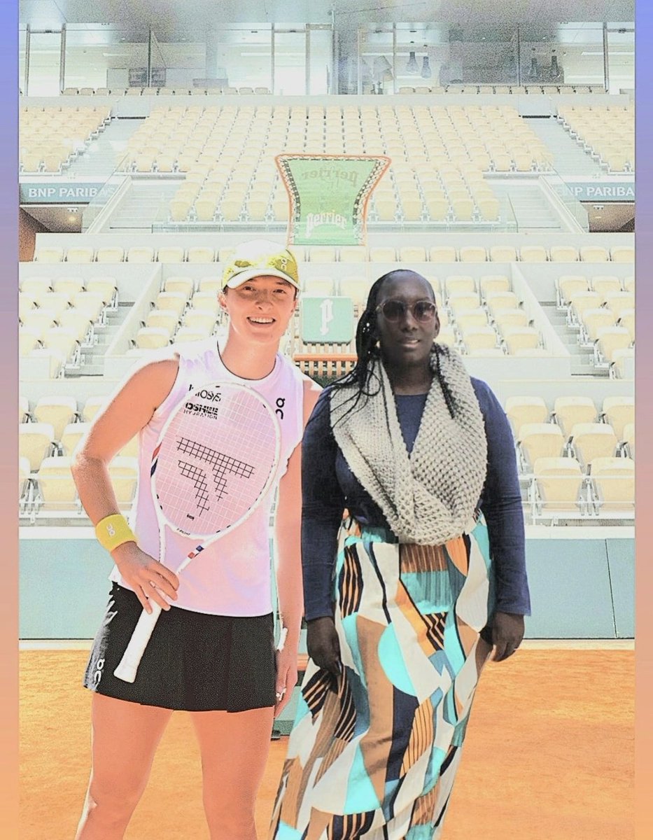 mphosugar's tweet image. Congratulations 🎊 👏 💐 🥳 🎾

@iga_swiatek 
#Wimbledon #wimbledon25 #tennislover