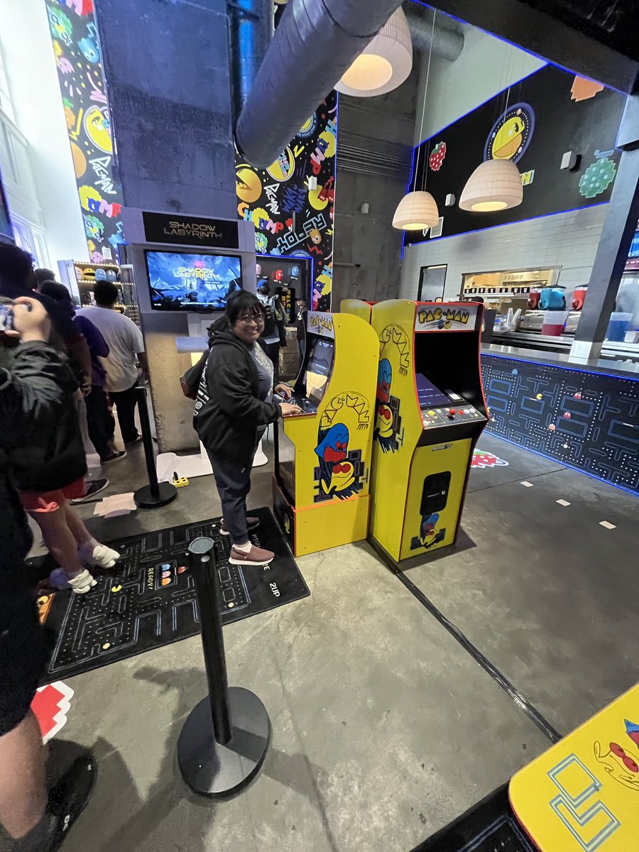 liketosweet's tweet image. #sdcc2025 #pacman #pacmancafe the Pac-Man Café pop up here in San Diego