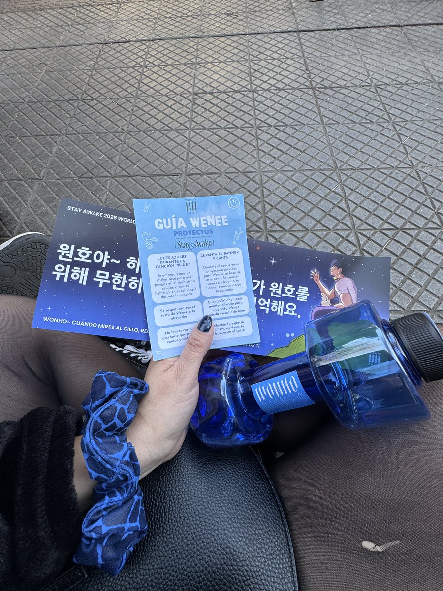 Miunishh's tweet photo. #wonhochile 💙🐰 https://t.co/iQSiZfYqqP