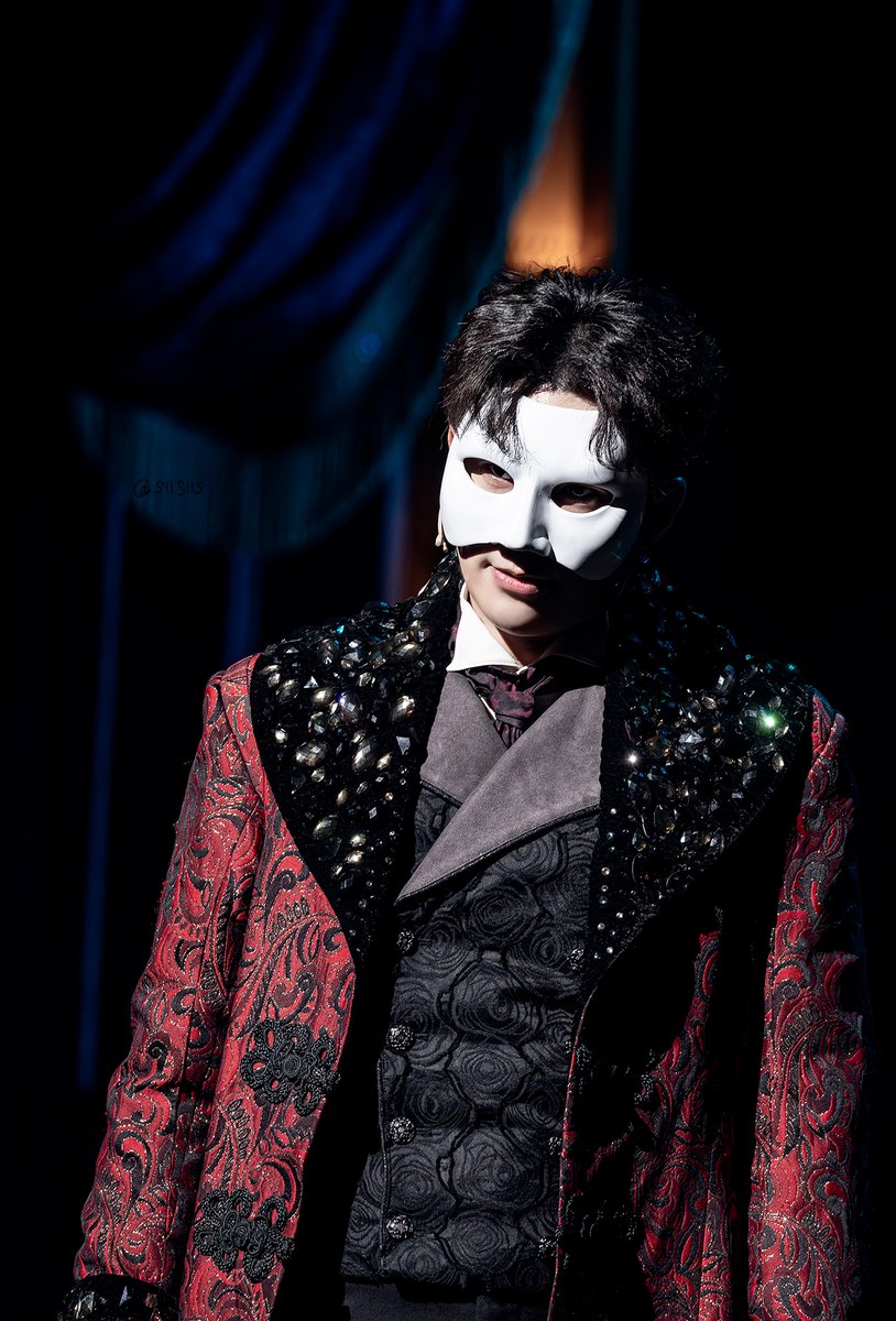 2025. 7. 12. 팬텀 커튼콜
전동석 팬텀

비극적인 이야기
내 슬픈 노래

#전동석 #팬텀