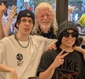 Agupalty's tweet image. Me acabo de dar cuenta que en este año capaz que ni se vean mis favs irl
