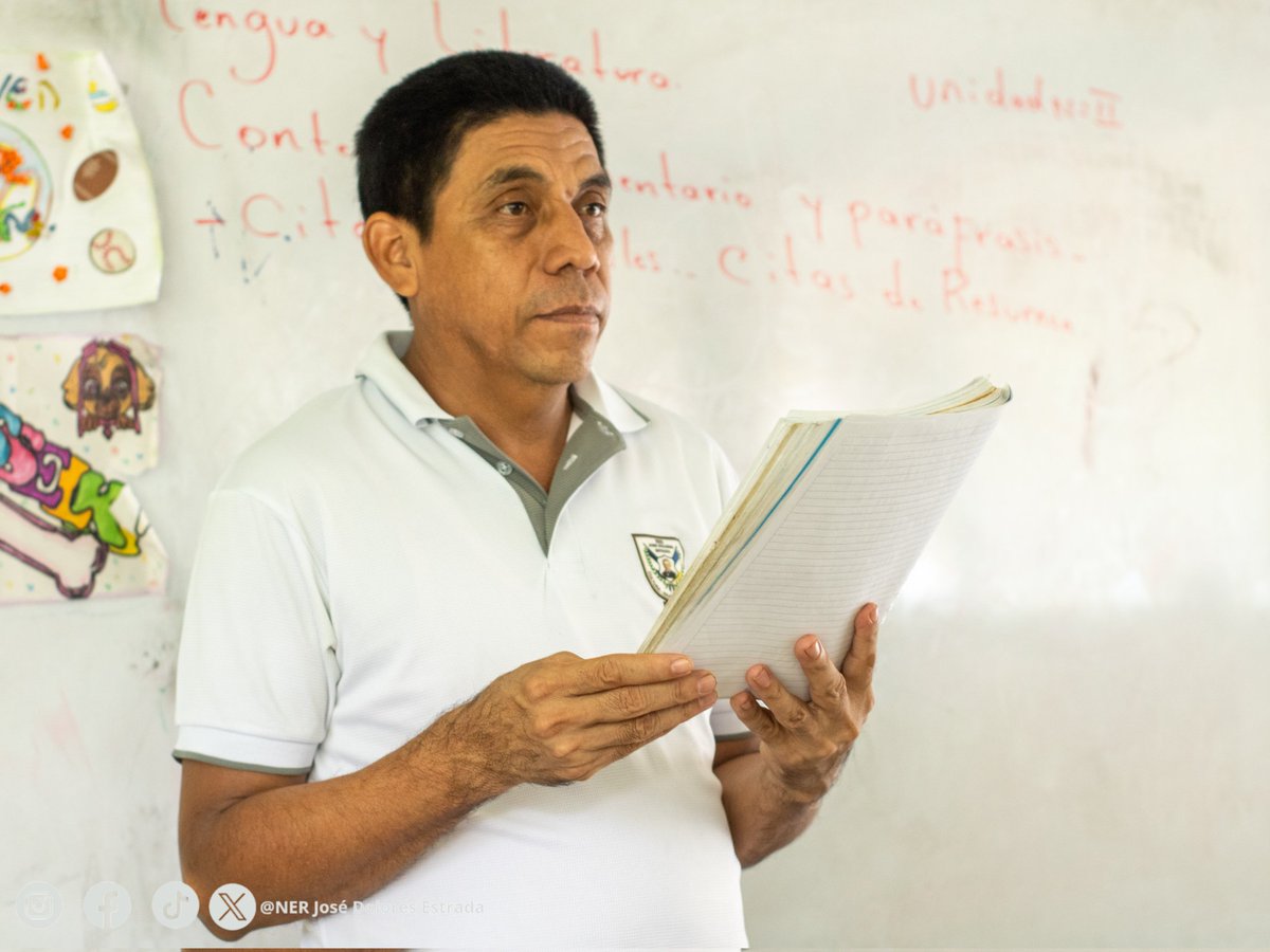 Estudiantes de Secundaria a Distancia en el Campo con entusiasmo y compromiso, nuestras y nuestros estudiantes se disponen a vivir su último día de clases del primer semestre del Ciclo Escolar 2025.

¡Seguimos avanzando con esperanza, esfuerzo y dedicación!