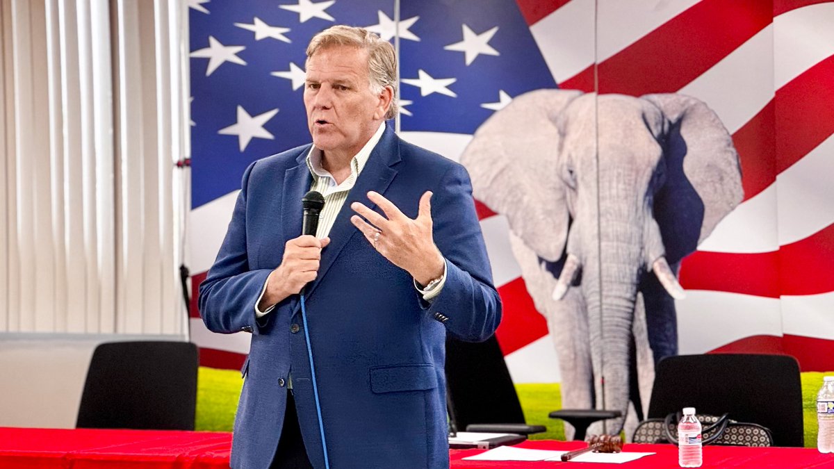 MikeRogersForMI's tweet image. Jackson County is ENERGIZED to win this seat and get Michigan back on track! Let’s get to work!