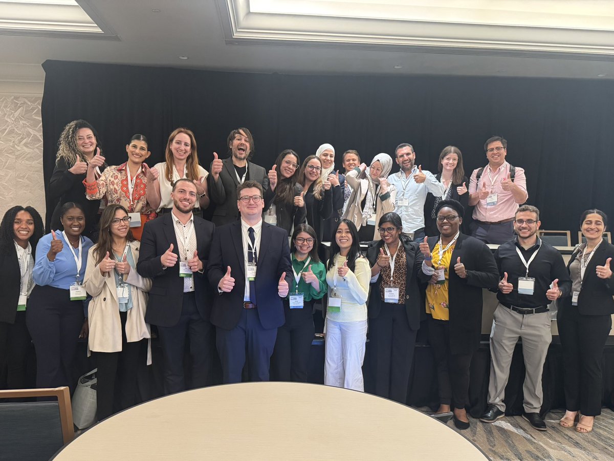 Pathologists in Training Meet and Greet with <a href="/JMGardnerMD/">Jerad Gardner, MD</a> was a huge hit!! #FSP #FLPathConf #PathTwitter