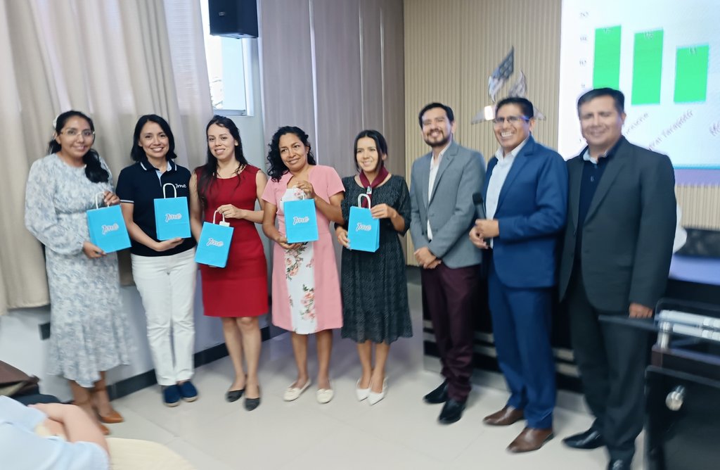 Adventist_minop's tweet photo. 🏅 Reconocemos a los tesoreros de la zona Tarapoto con el mayor porcentaje de donantes registrados en 7me, así como a los pastores que acompañan y promueven activamente el uso de esta valiosa herramienta.
👏 ¡Gracias por su compromiso!
#7me #MiNOP 🙌📲 https://t.co/vzpfSdGMw9
