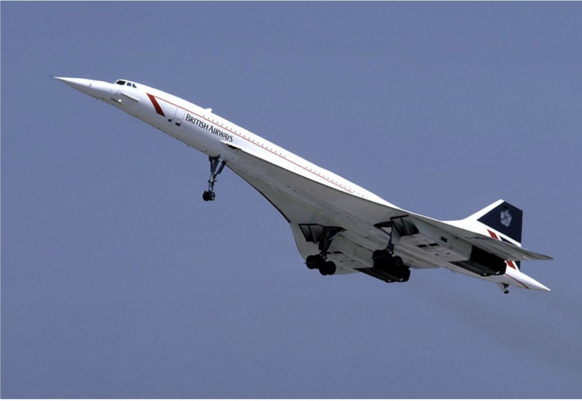 Phil Collins played at both Live Aid concerts in the same day with the help of Concorde.

We can’t get this wizardry back.

#LiveAid #liveaidat40