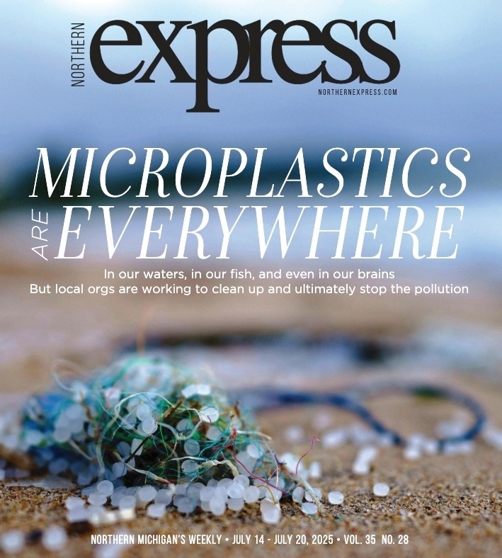 RenBrabenec's tweet image. Front page breaking news coverage for @NE_Weekly on the extent of microplastic pollution and what our best minds are doing about it.
northernexpress.com/news/feature/m…