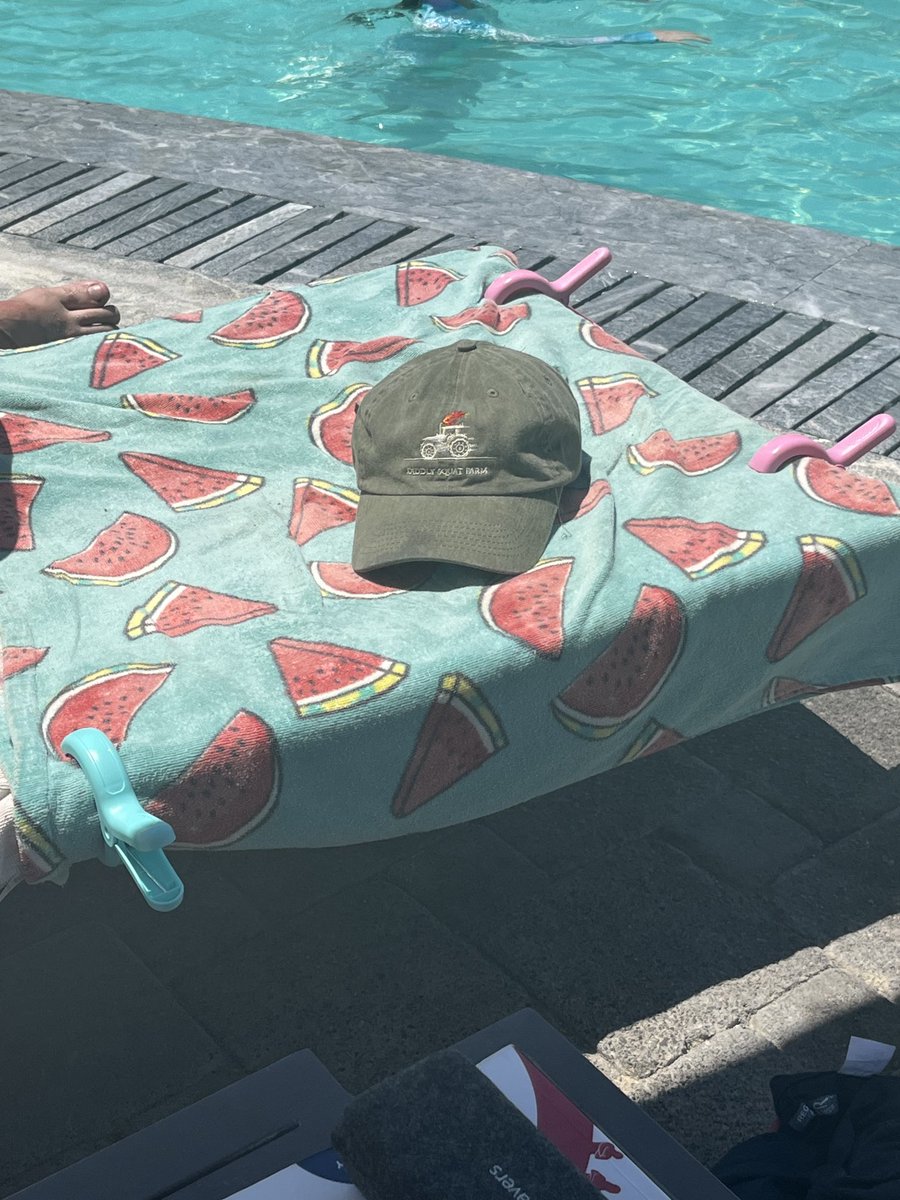 It’s just the job by the pool ⁦<a href="/JeremyClarkson/">Jeremy Clarkson</a>⁩