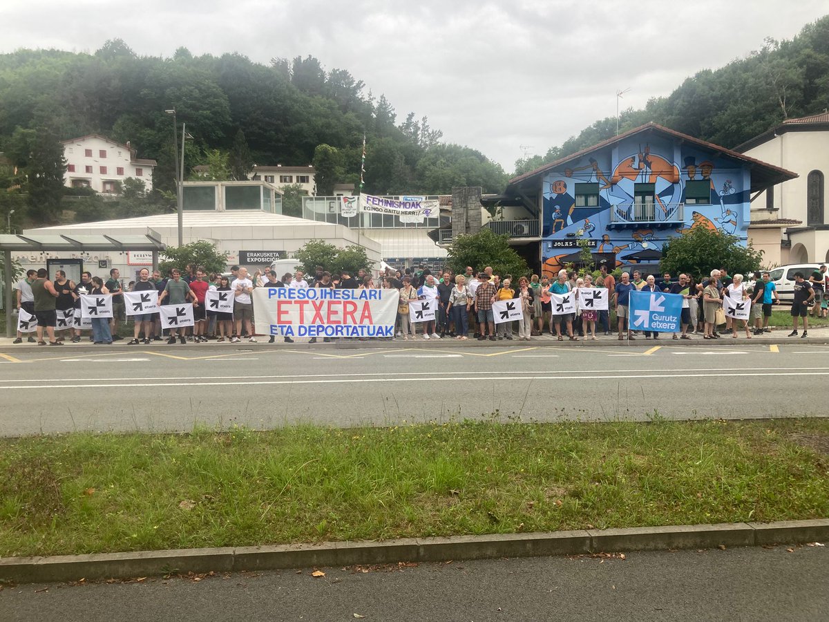 AÑORGAko jaietatik #etxera 

Añorgako preso eta iheslariak añorgara!

#behinbetiko