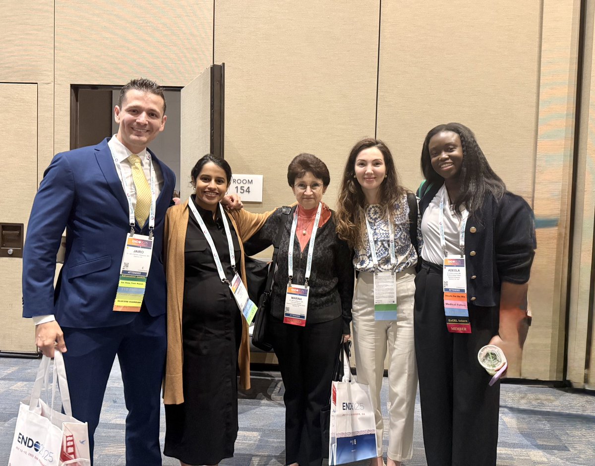 DrJairoNorena's tweet image. And here’s Dr. @marina_basina — a true legend! Her dedication to teaching and constant support shaped our entire fellowship. Always a joy to spend time with her at #ENDO2025 💙