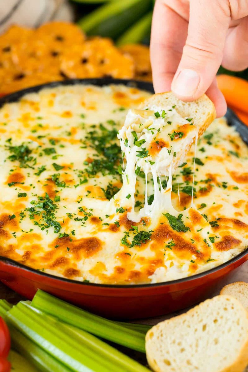 Artichoke Dip! dinneratthezoo.com/artichoke-dip-…