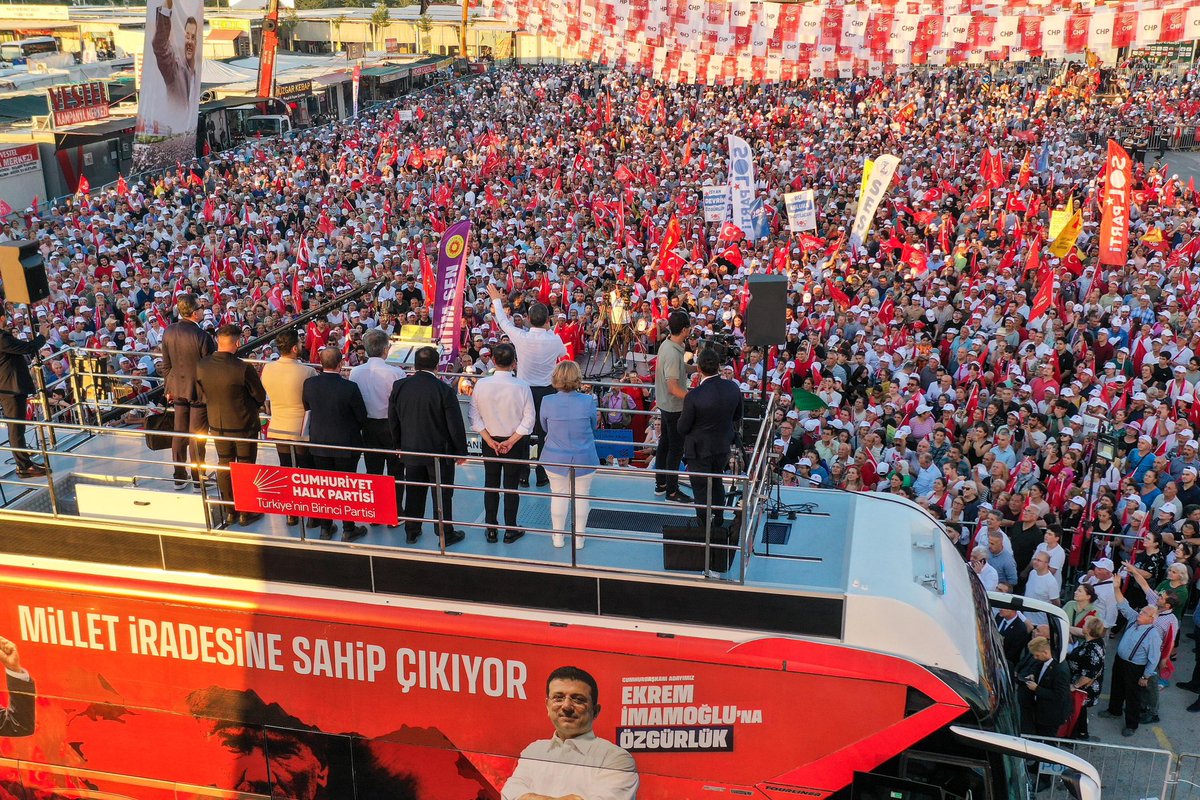 Burası da MALATYA!

Cumhuriyet Halk Partisi Genel Başkanı sayın Özgür Özel Malatya'da.

#Malatya