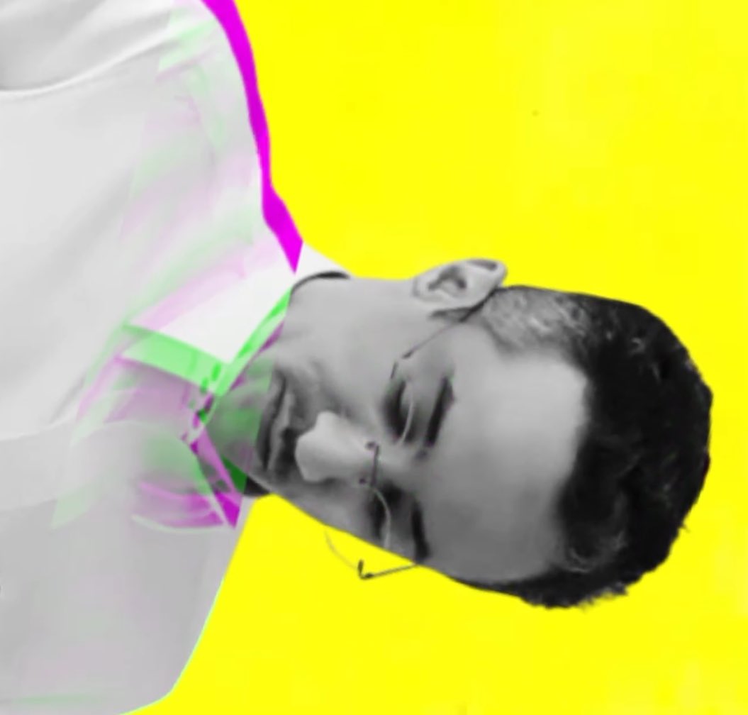 bhoymal2's tweet image. لم يعد الريف المحيط بمدينتي يأسرني.لم تعد استراحتنا ببلدة ضرما تخدِّر آلامي، وأما شعيب نساح، ببطحائه اللؤلؤية وجباله الشاهقة وأشجاره الوارفة، فما عاد يردم الفراغ الروحي بداخلي!
ملَلتُ نزهاتي في الرين و الحريق والحوطة.
اشتَهَيتُ أن يكون لي بيت في بقعة قريبة من وارسو، يُطِلُ على…