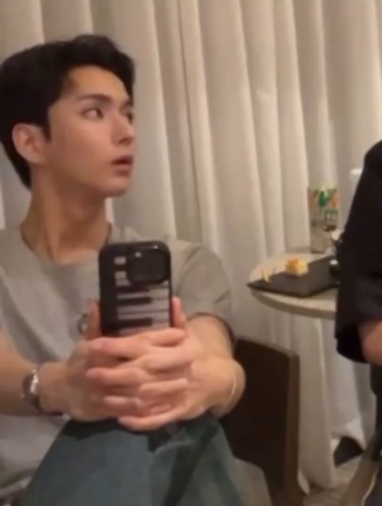 독수 tweet media