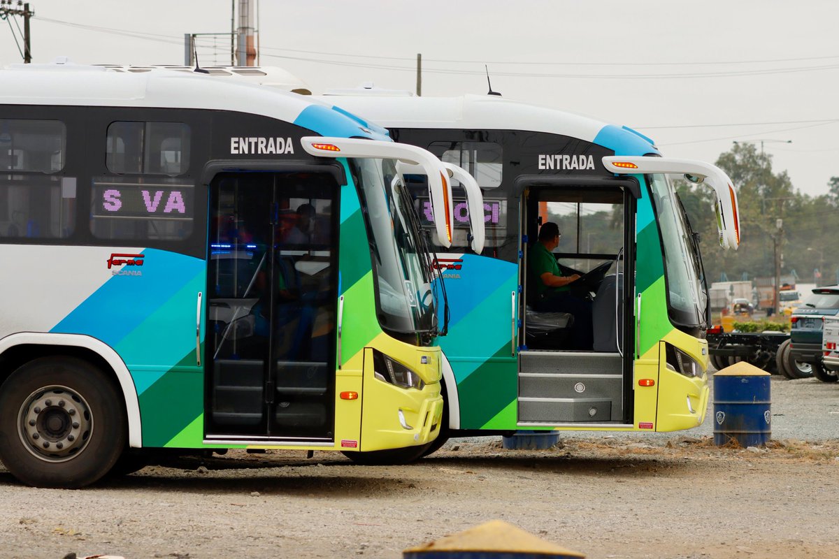 Metrovía continúa fortaleciendo su servicio en la Troncal 4.
🚍 Cada semana se suman más unidades nuevas al recorrido.
Gracias a esta incorporación:
✅ Se optimizan los tiempos de espera
✅ Mejora la conectividad
✅ Y brindamos un servicio más eficiente  para ti.

Seguimos