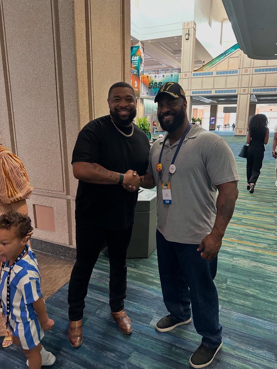 Zeek Arkham ๐บ๐ธ (@zeekarkham) on Twitter photo That moment when you meet one of the guys that influences you the most.
Brandon Tatum <a href="/TheOfficerTatum/">Brandon Tatum</a> has the same story as I do. Weโre both out here trying to waken the masses and give this country a much needed dose of patriotism and common sense.
I was proud to shake his That moment when you meet one of the guys that influences you the most.
Brandon Tatum <a href="/TheOfficerTatum/">Brandon Tatum</a> has the same story as I do. Weโre both out here trying to waken the masses and give this country a much needed dose of patriotism and common sense.
I was proud to shake his