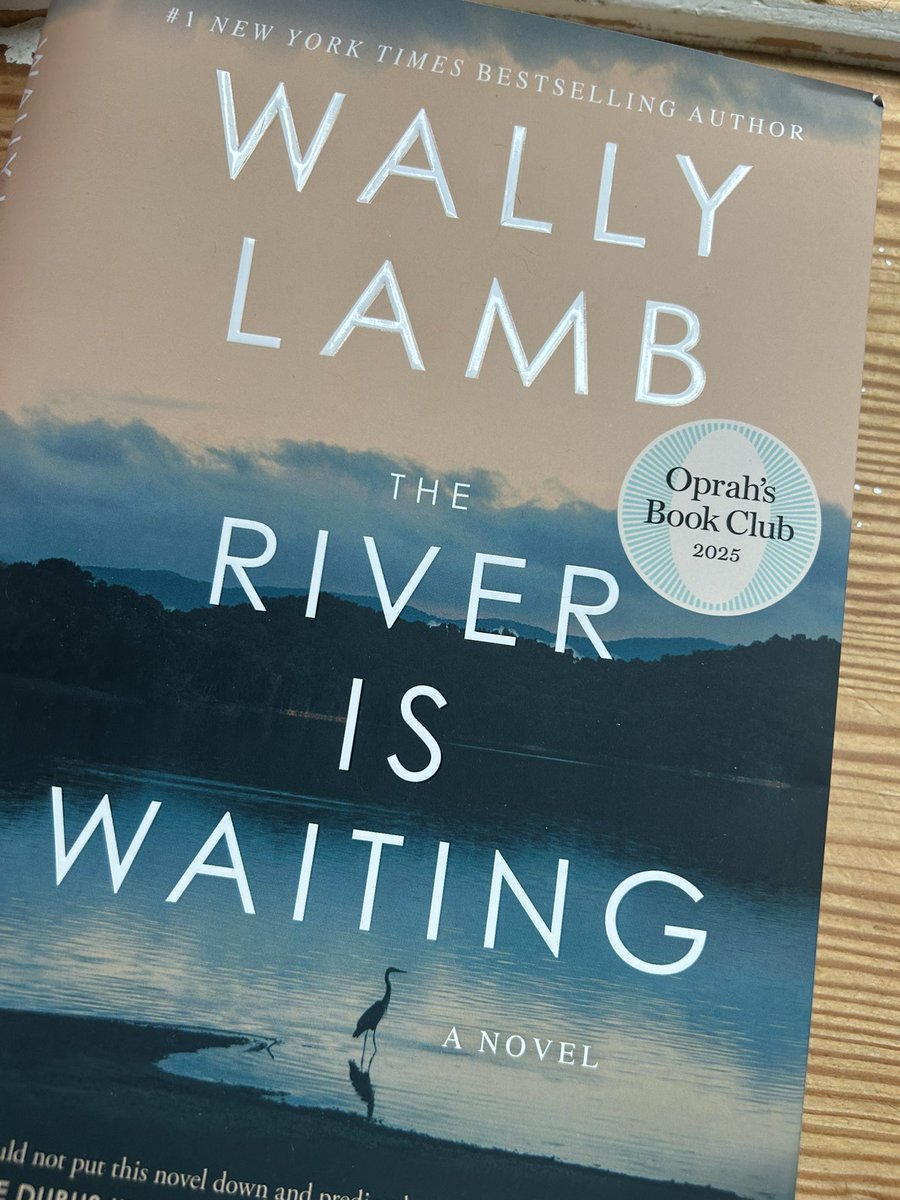 robbase95's tweet image. Read this one this week on the advice of @MamaLama43 
Excellent read @WallyLambAuthor 
If you’re a reader grab this one next!
#summerbook #read