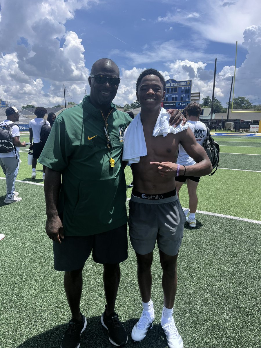 Deondre Gordon-Brown (@drebrown1k_) on Twitter photo GOD GETS ALL THE PRAISE!
After a Great conversation with <a href="/F_Huggins80/">Felton Huggins Jr.</a>, <a href="/Coach_MSanchez/">Marco Sanchez</a> & <a href="/CoachEChambers/">Earl Chambers</a> i am Blessed to say that i have received my First Offer from THE Kentucky State University Thorobreds! 🐎🟡🟢
#DreDay #GODSON #kysufootball
<a href="/CyFallsFB/">CyFalls Football</a> <a href="/TheLabCypE/">THE LAB 7v7</a> GOD GETS ALL THE PRAISE!
After a Great conversation with <a href="/F_Huggins80/">Felton Huggins Jr.</a>, <a href="/Coach_MSanchez/">Marco Sanchez</a> & <a href="/CoachEChambers/">Earl Chambers</a> i am Blessed to say that i have received my First Offer from THE Kentucky State University Thorobreds! 🐎🟡🟢
#DreDay #GODSON #kysufootball
<a href="/CyFallsFB/">CyFalls Football</a> <a href="/TheLabCypE/">THE LAB 7v7</a>