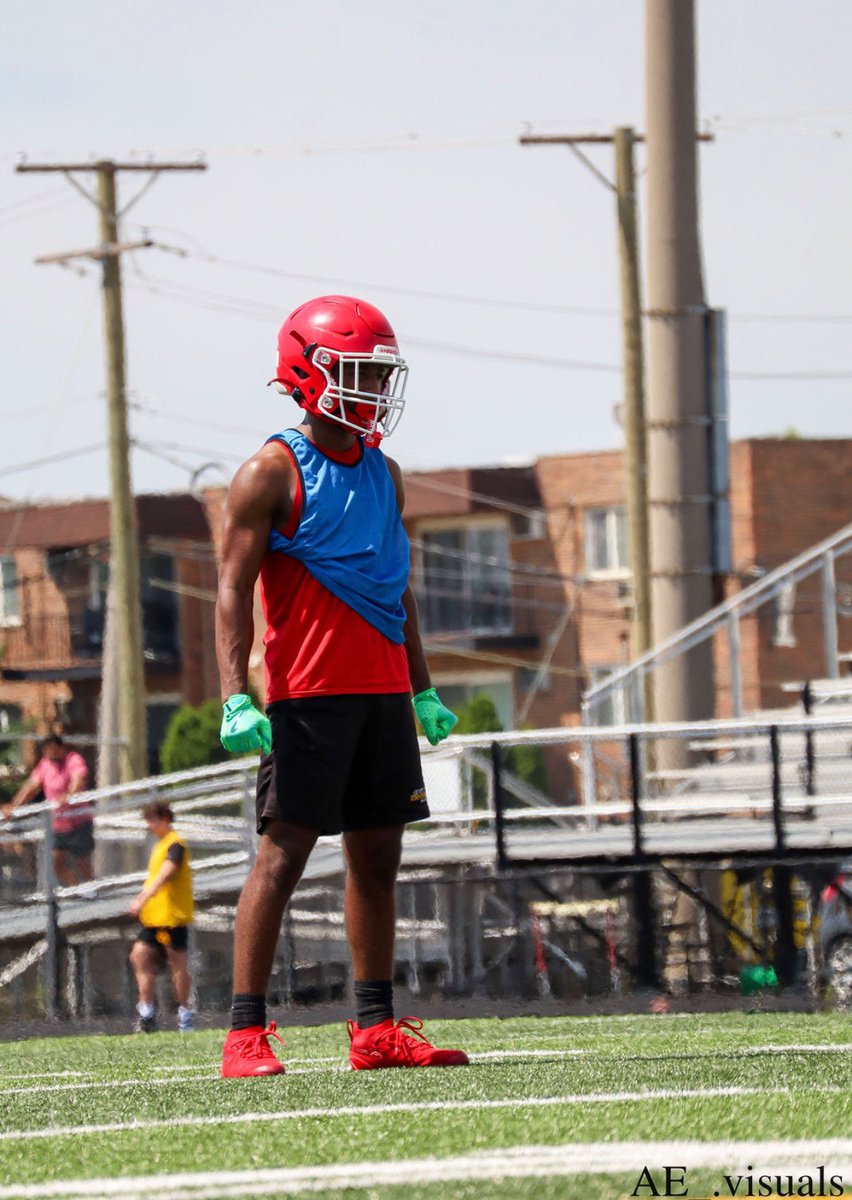 AydenGinn1's tweet image. Senior szn loading… 🎈#leavenodoubt